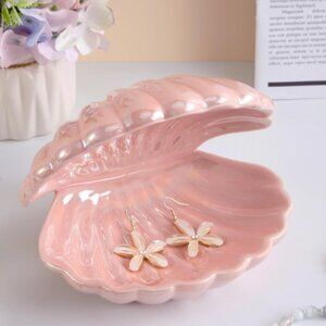 EUC - Clam Shell Jewelry Dish Tray